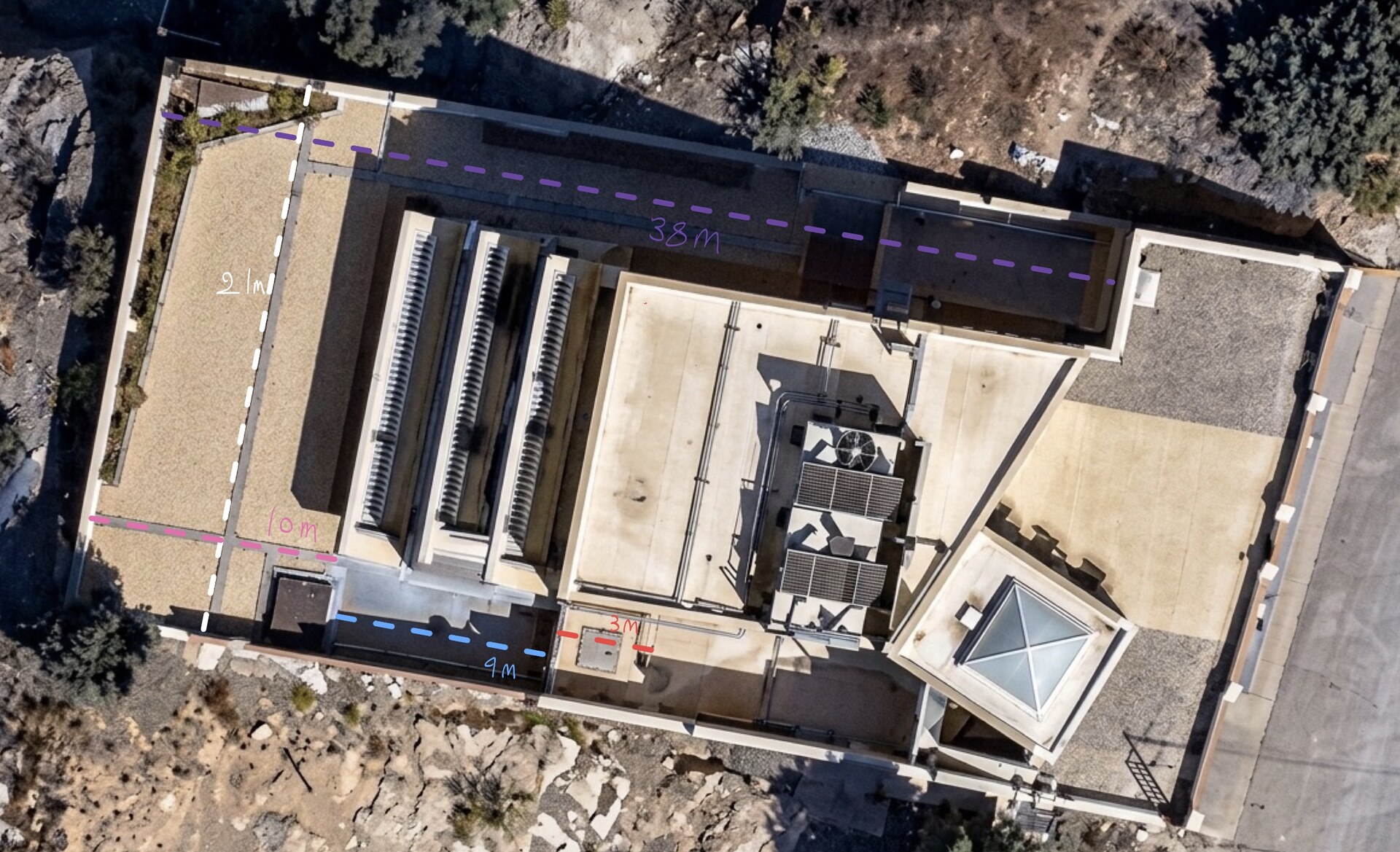 Dimensioned drone with measurements